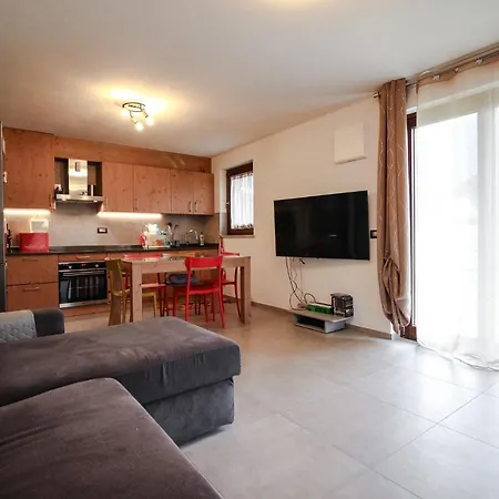 Bilocale Con Giardino Col Ranzola 布吕松